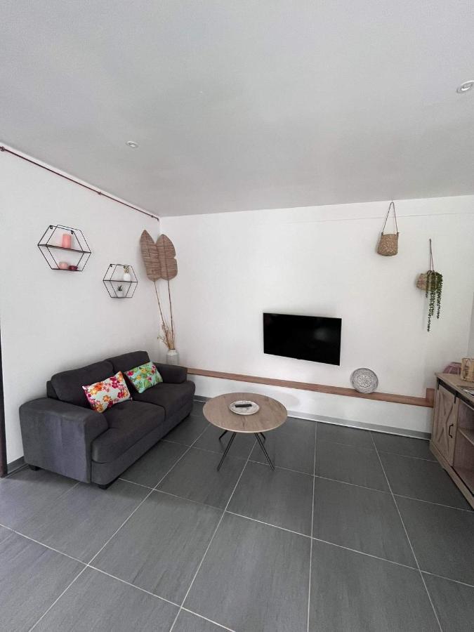 2 Accomodations -Studio Du Manoir -Le Manoir Punaauia  Dış mekan fotoğraf